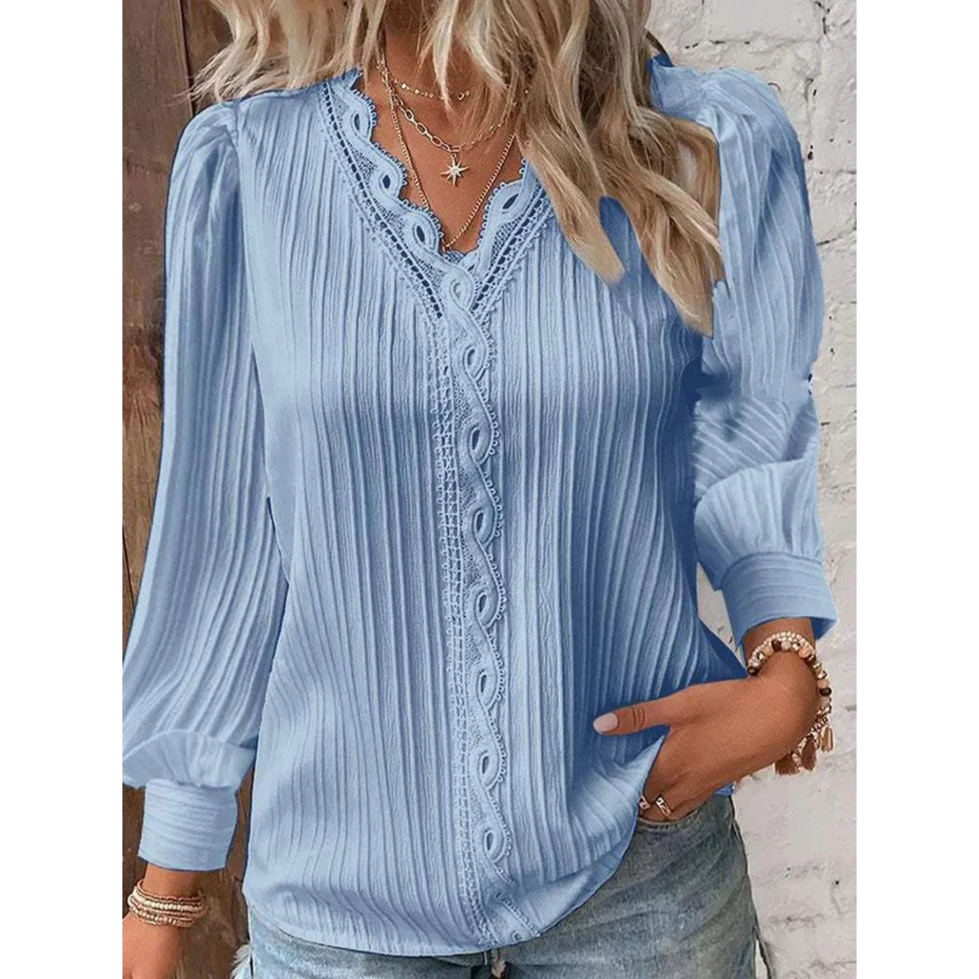 Cathrine | Blouse with Long Sleeves and V-Neck