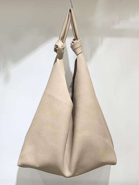 Retro | Soft Leather Shoulder Bag