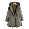 Dani – Timeless Comfort in a Checked Coat